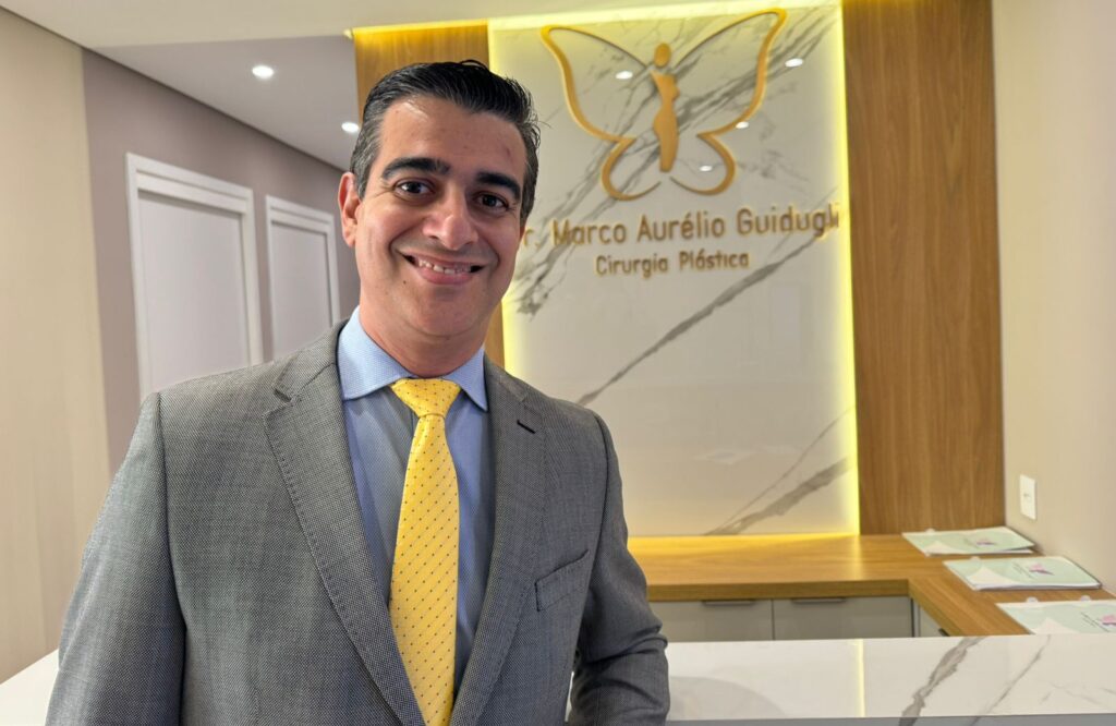 Cirurgião plástico Dr. Marco Aurélio Guidugli esclarece os principais benefícios e mitos sobre abdominoplastia