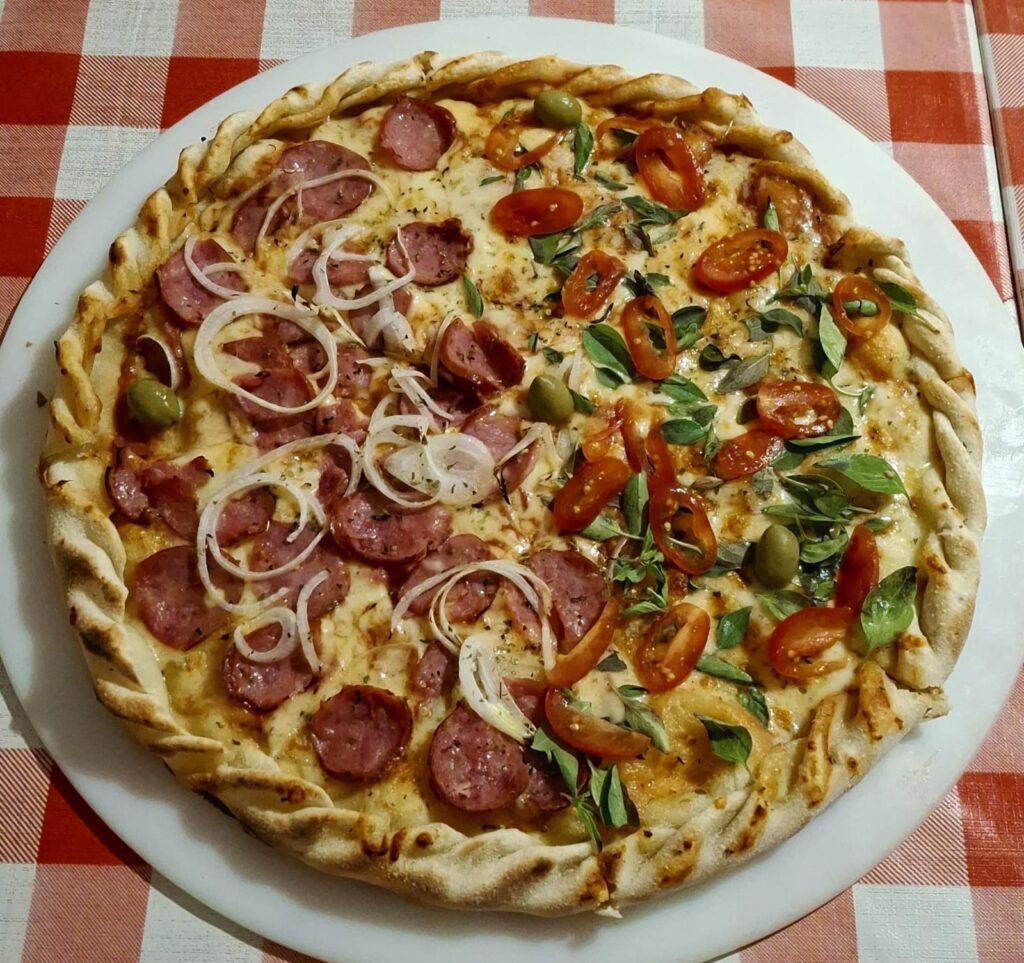 Dia da Pizza tem promoção no Restaurante Pizza da Praça