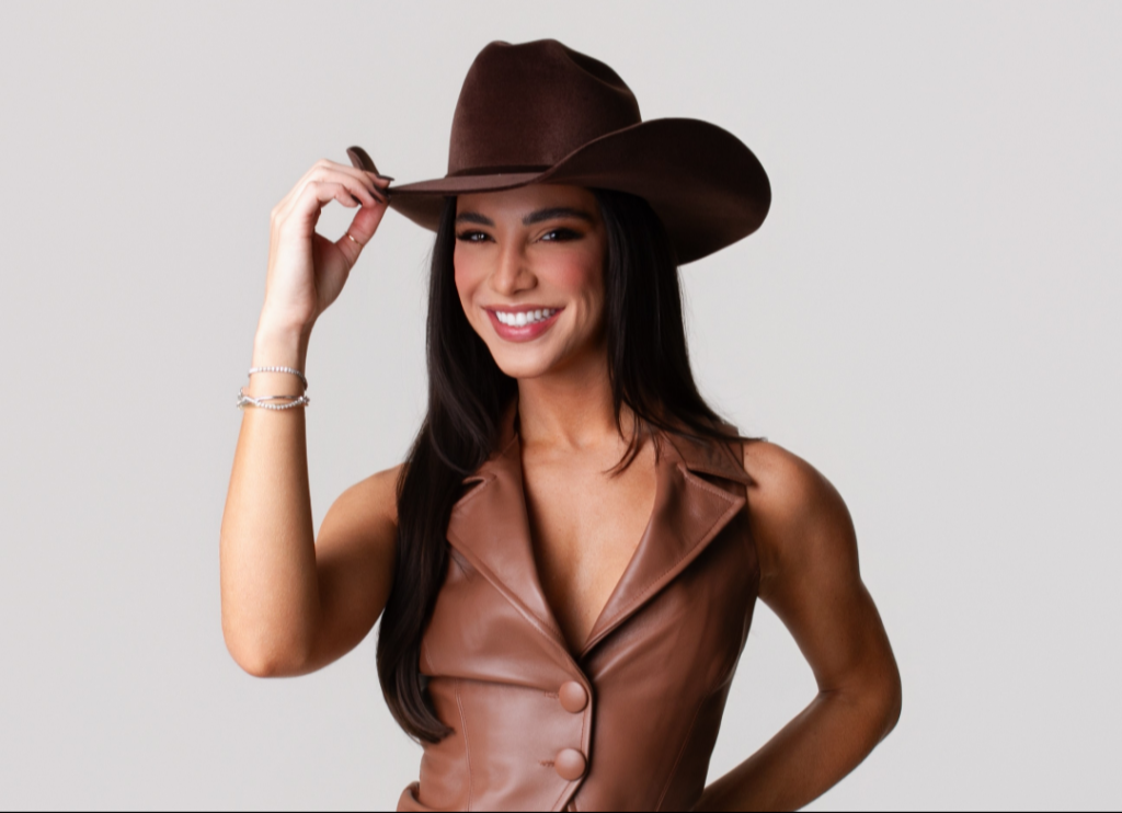 Gabriela Versiani é anunciada como nova apresentadora do Pedro Leopoldo Rodeio Show 2026