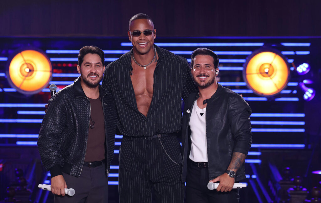 Iguinho e Lulinha lançam “Tônica e Gyn” com Léo Santana e dão início ao DVD “Abre a Porteira”