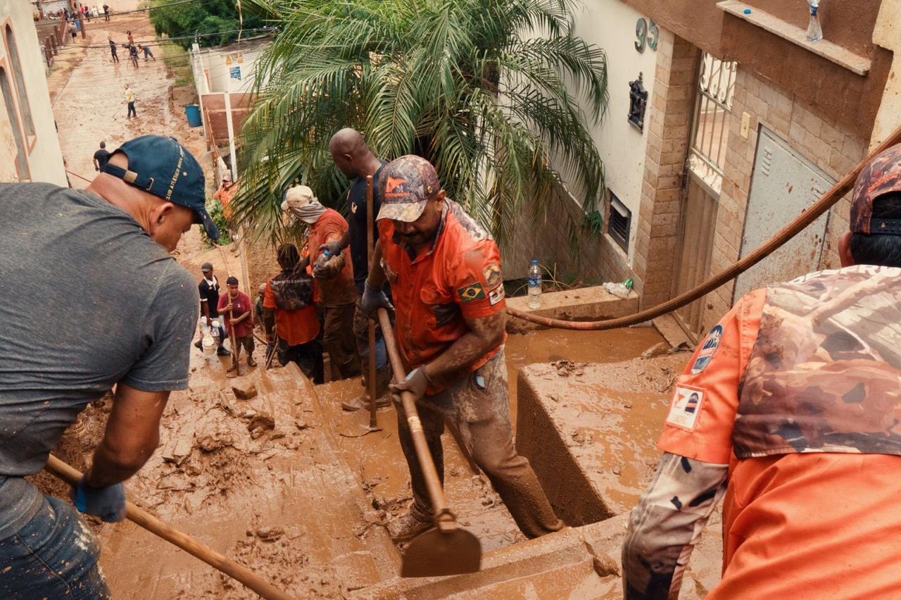 Após chuva histórica em Minas Gerais, Legendários intensificam ações de resgate e apoio humanitário em Juiz de Fora e Ubá