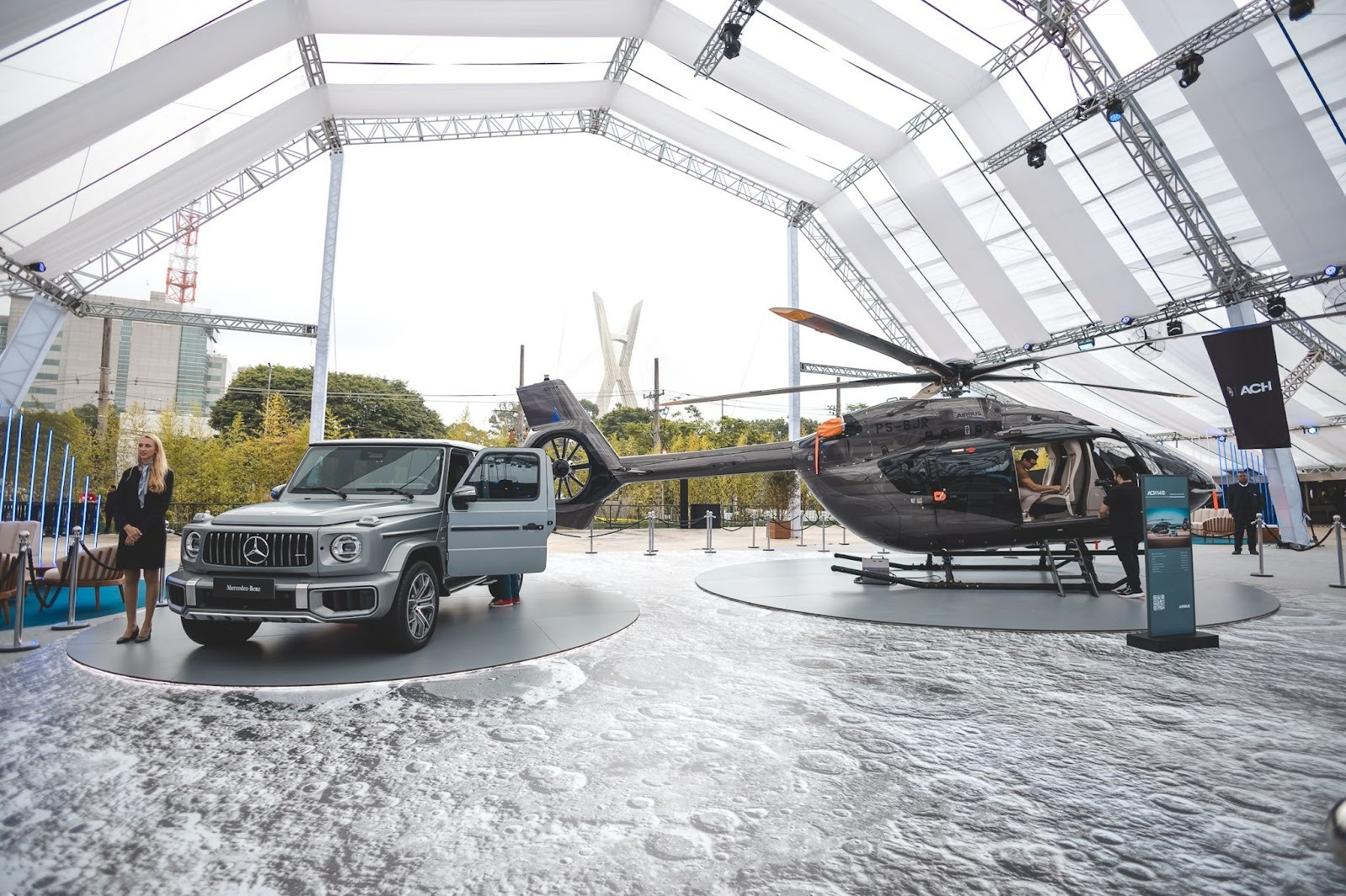 Varanda Estaiada é palco da primeira apresentação do novo helicóptero da Mercedes-Benz e Airbus Corporate Helicopters