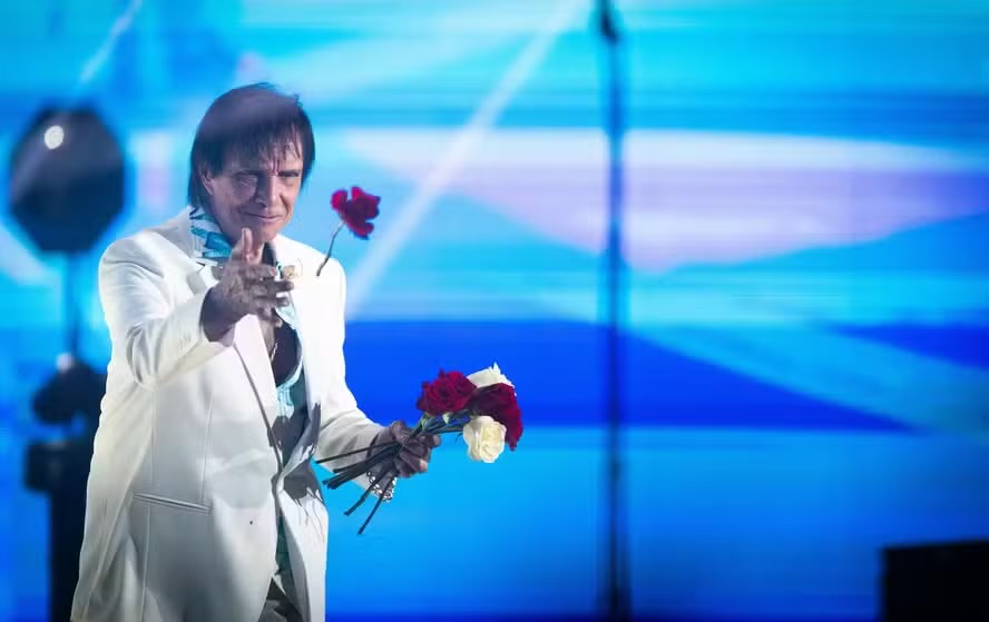 Roberto Carlos completa 85 anos; veja a lista de músicas mais ouvidas do Rei