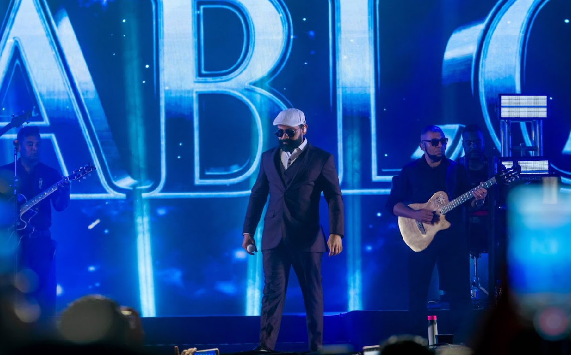 Pablo esgota shows em São Paulo e Rio e celebra nova fase com o álbum “O Amor é Brega”