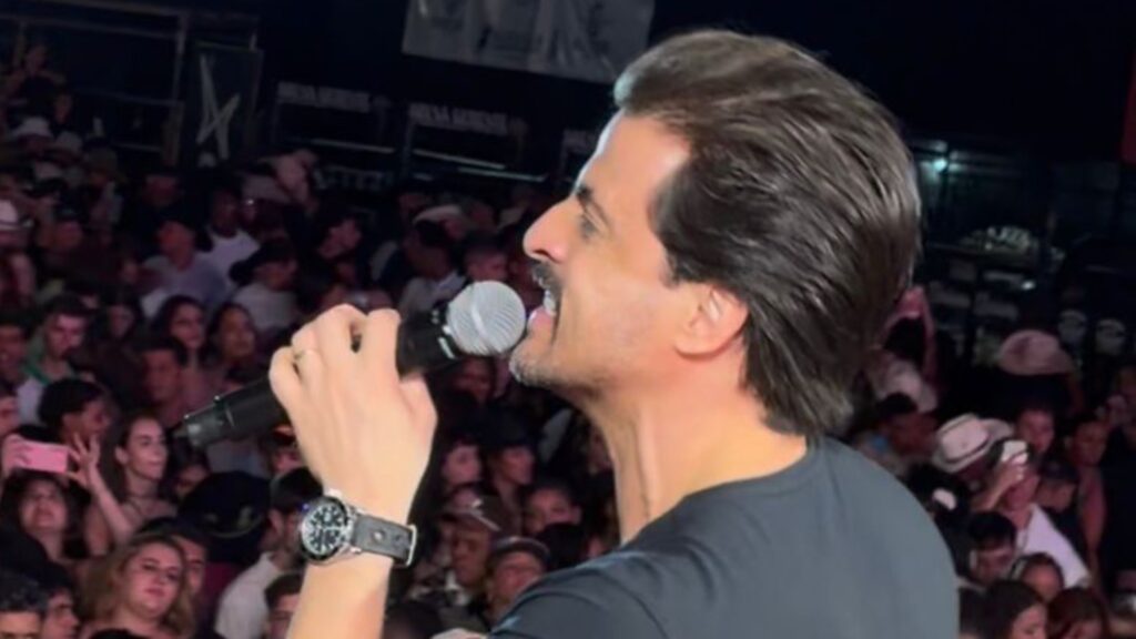 Rodrigo Fernandes faz show para mais de 15 mil pessoas antes da gravação do DVD “Luxury Rock Experience”