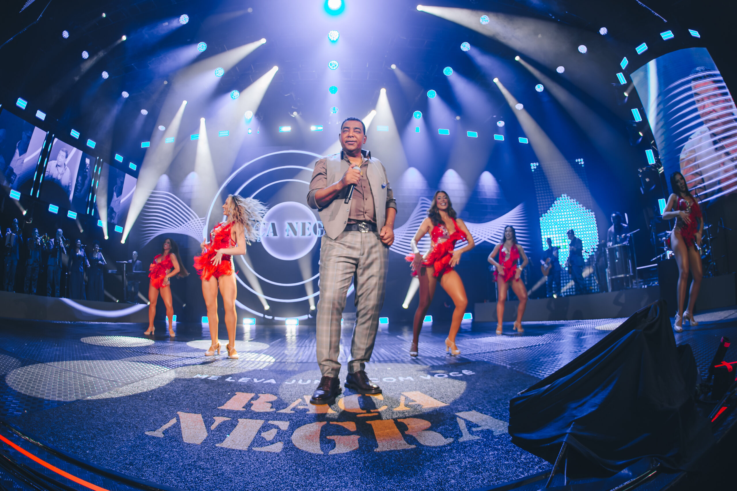 Na semana dos namorados, Raça Negra transforma o Espaço Unimed em trilha sonora de histórias de amor