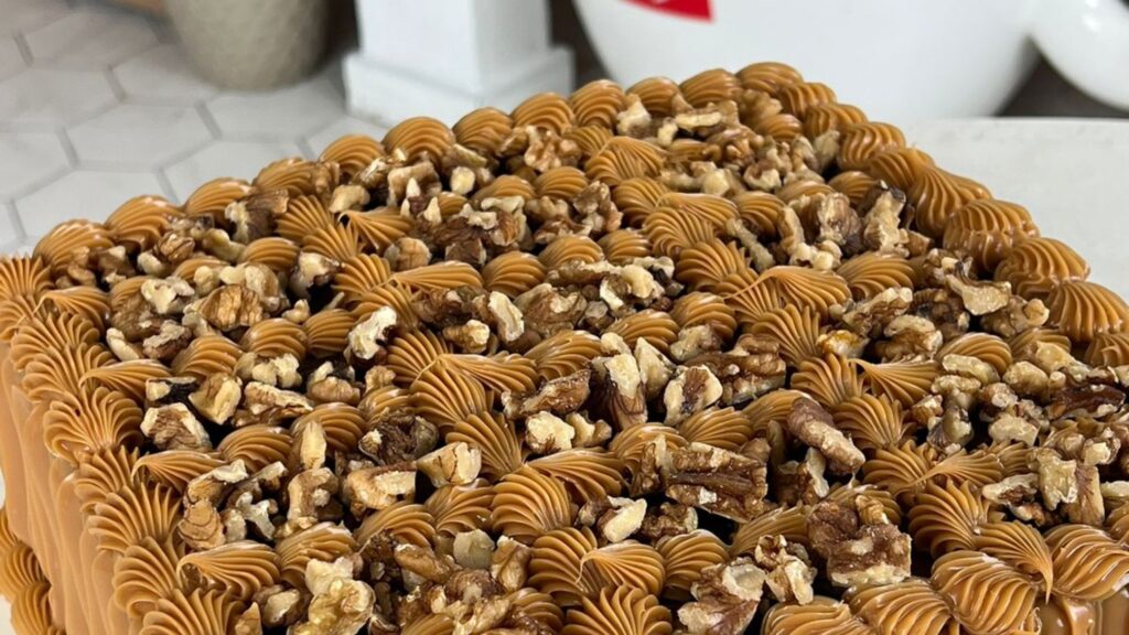 Viralização dos bolos quadrados inspira novo projeto de confeiteira do ABC
