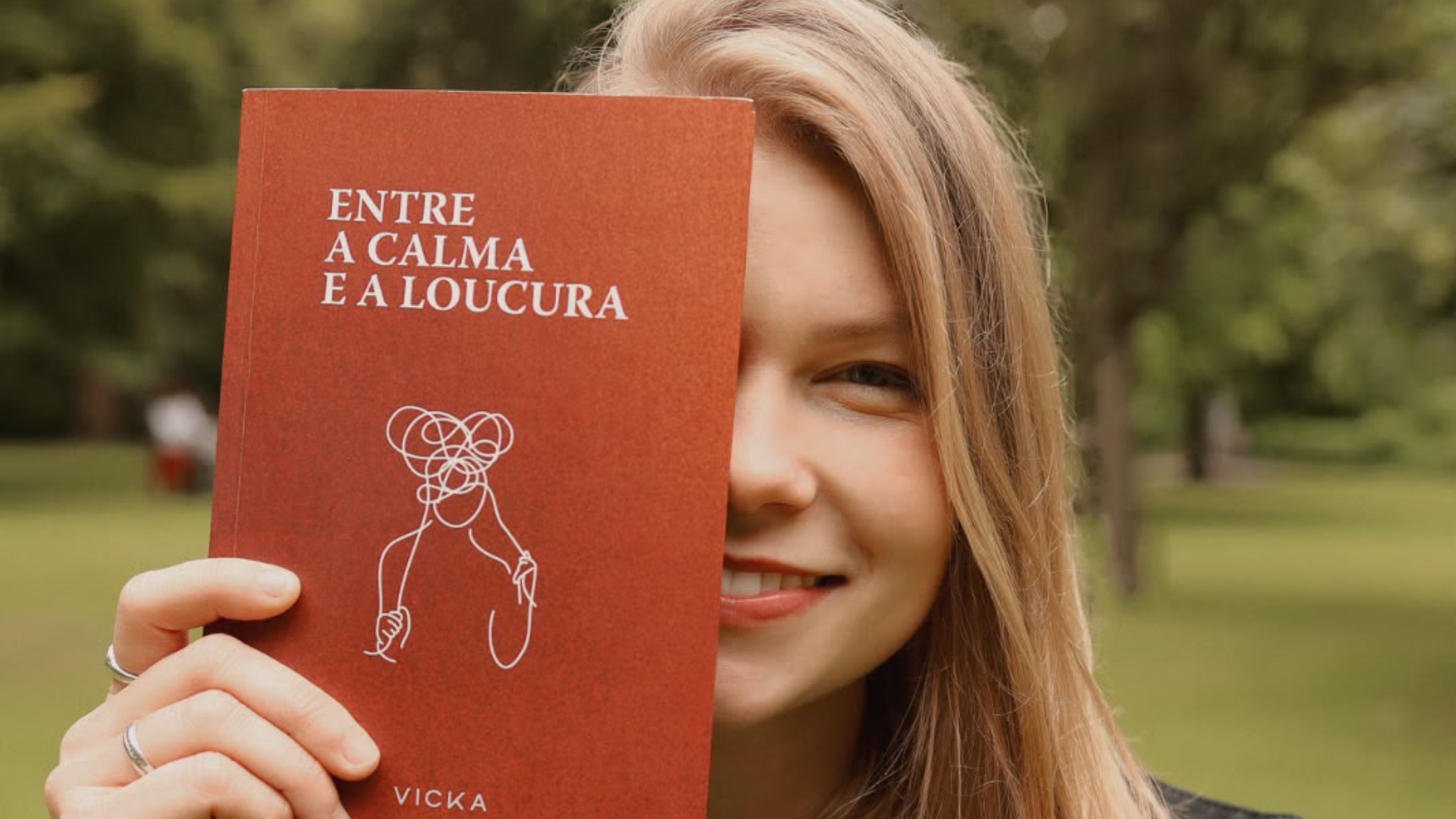 Vicka lança eBook e audiobook de Entre a Calma e a Loucura e amplia universo criado a partir de seu álbum autoral