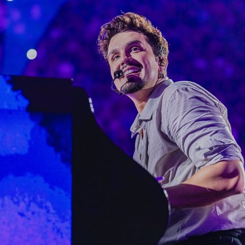 Após gravação histórica de DVD, Luan Santana leva turnê “Luan Ao Vivo Na Lua” para França, Suíça e Inglaterra