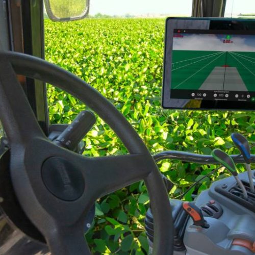Tecnologia que abre caminhos: a presença feminina no agro ganha força com automação e inteligência de dados<br>