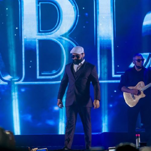 Pablo esgota shows em São Paulo e Rio e celebra nova fase com o álbum “O Amor é Brega”