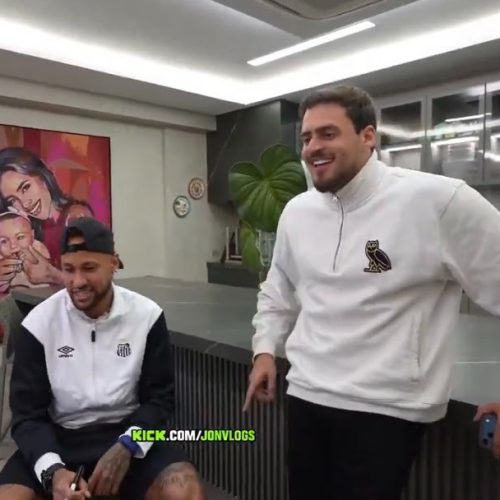 Jon Vlogs consegue revelação exclusiva de Neymar sobre Copa do Mundo de 2026 durante live na mansão do jogador
