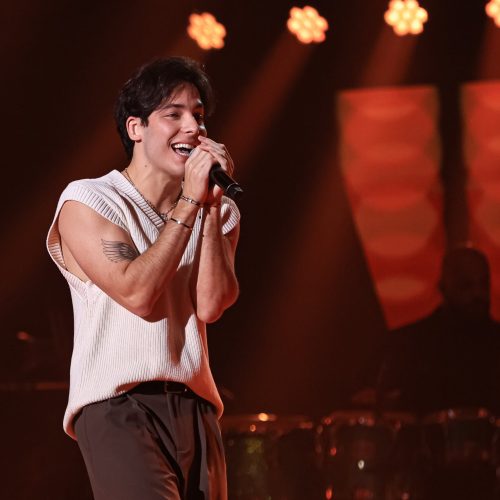 Após brilhar no The Voice Brasil, Enzo Ferro vive novo momento na carreira: “Pronto para escrever os próximos capítulos”