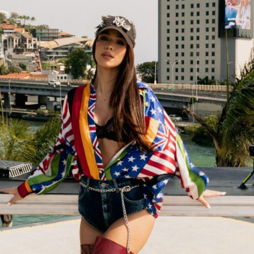 Em nova fase na carreira, Tília lança seu primeiro DJ Set com remixes exclusivos