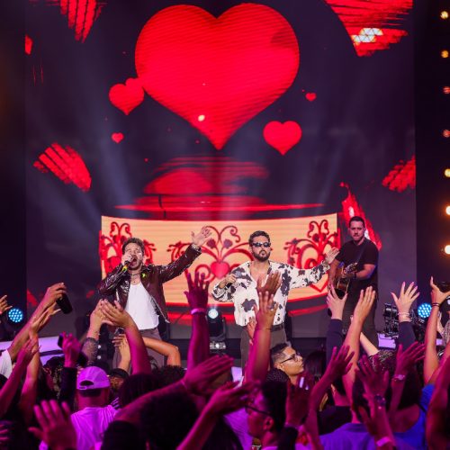 Kart Love se une a Matheus Fernandes em “Vai Faltar Lenço”, destaque do novo EP