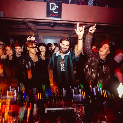 Netto grava novo set em evento badalado de São Paulo