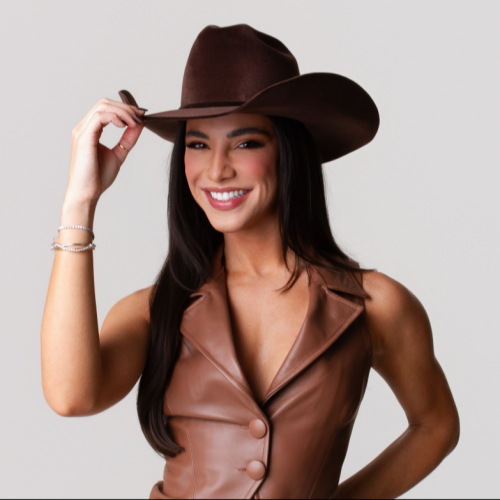 Gabriela Versiani é anunciada como nova apresentadora do Pedro Leopoldo Rodeio Show 2026