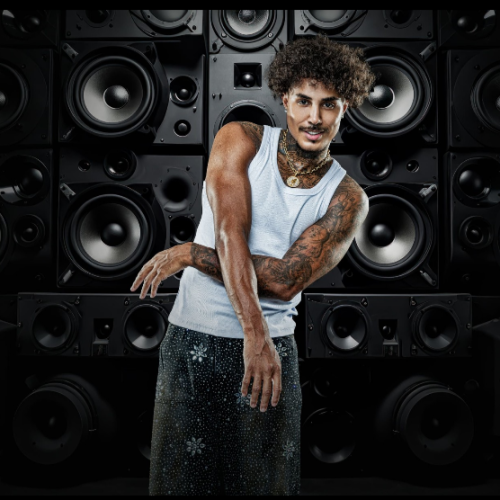 Após confirmar o show do Panda, Réveillon Iate 2026 anuncia Livinho para a virada de ano em BH