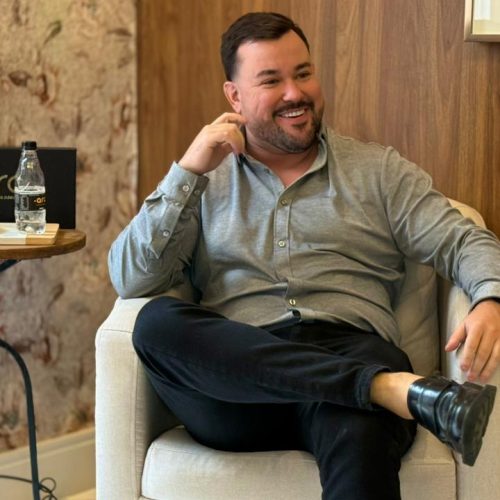 Do Tatame Ao Comando Do ARC Hospital Premium: Conheça Wenzo Nunes, Ex-Lutador E Empresário Da Saúde