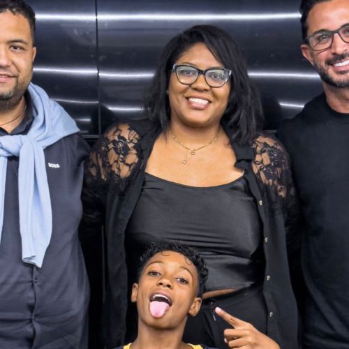 Conheça o Menino da Vila Ppeu da Hora: aos 12 anos, jovem renova seu 4º contrato com o Santos e inicia a temporada 2026 com nova estrutura de gestão