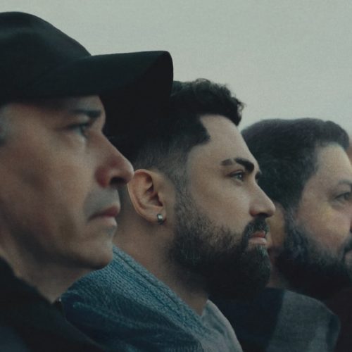 ‘CASA’: Rosa de Saron lança canção sobre retorno, reconciliação e pertencimento