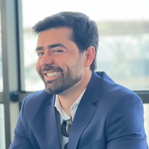 Descubra Experiência em Chalés de luxo imerso a natureza é a proposta de Victor Alfenas: Uma Jornada de Sucesso e Inovação!